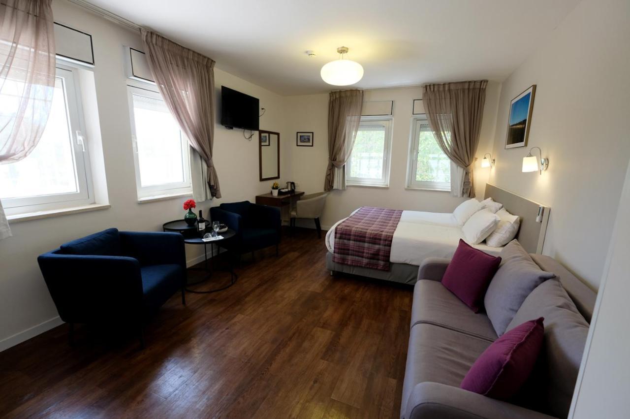 Scots House Hotel